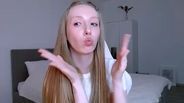 Luna_insniity live sex cam