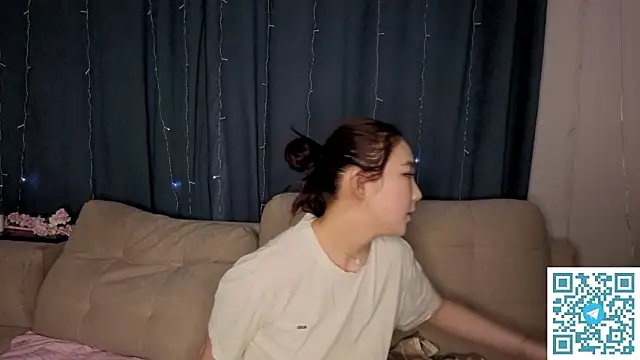 ColettaMejias live sex cam