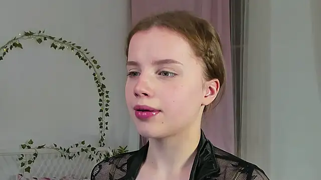 GabiMeshuggah live sex cam