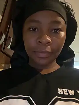 MiyaXo2 live sex cam