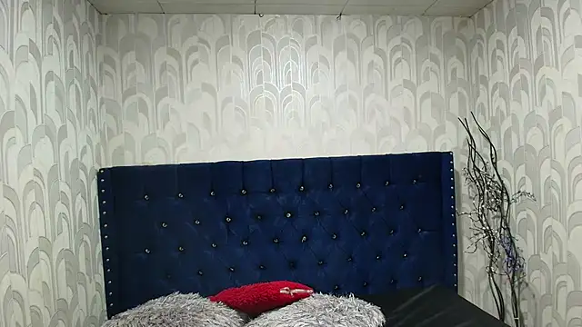 CarolineBrunx's cam snapshot