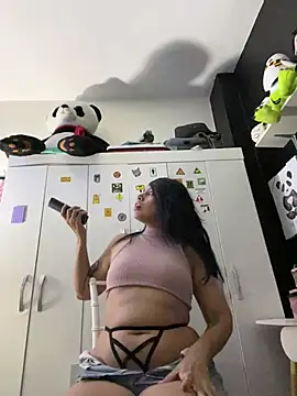 CarolinaRaven's cam snapshot