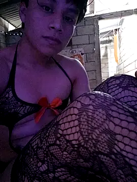 Nathalyof live sex cam