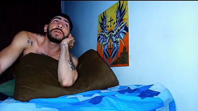 Thomass00 live sex cam