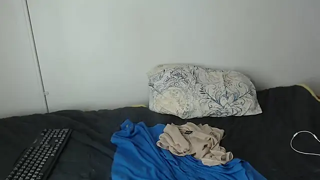 Nellybba's cam snapshot