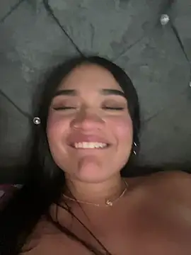 Alanasole live sex cam