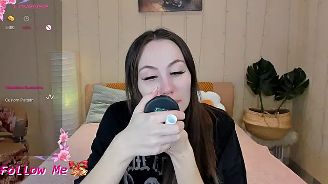 honeybuns_lizzy's cam snapshot