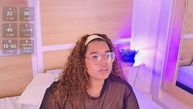 _nickypurple_'s cam snapshot