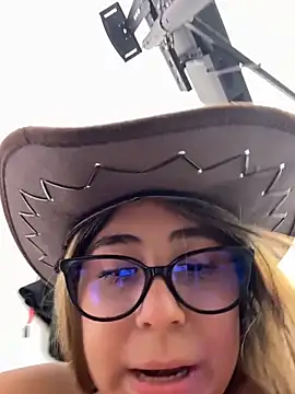 MelodyRey_'s cam snapshot