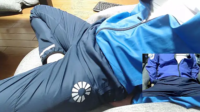 Yasu2000 live sex cam