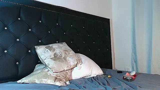 LucasBeaumont live sex cam