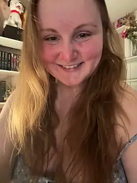 GingerSnap33's cam snapshot