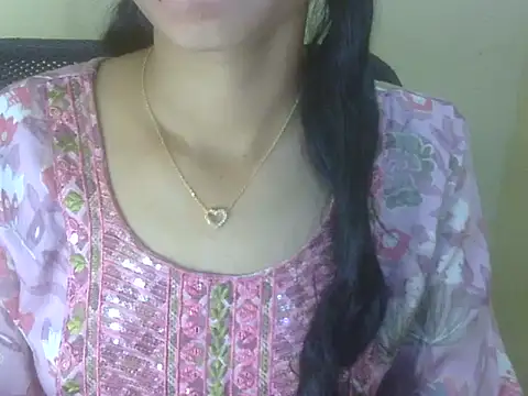 Shezi_N live sex cam