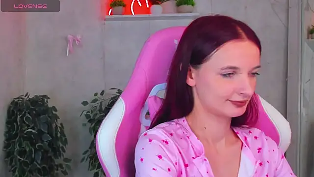 Alicia_Adammss's cam snapshot