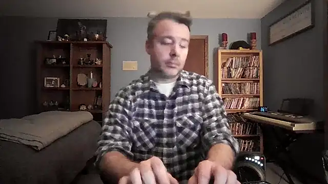 chrisw8140's cam snapshot