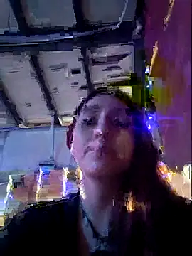 Eveeelyn25 live sex cam