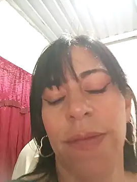 ilairahot live sex cam