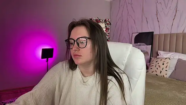 MoonlightLovee's cam snapshot