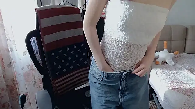 AprilOnilll live sex cam