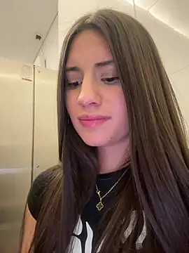 Isabella21_'s cam snapshot