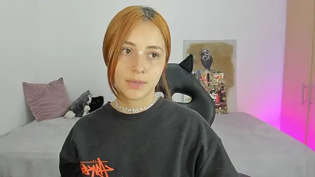 annie_mora's cam snapshot