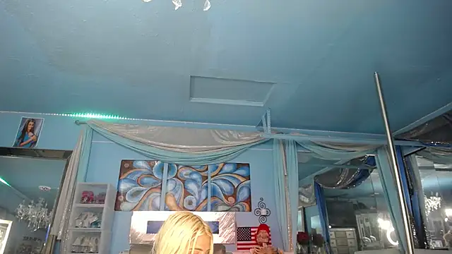 ADRIANNA_FOX live sex cam