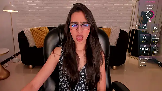 LarisaSmirnov's cam snapshot