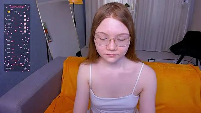 luv_tessa's cam snapshot