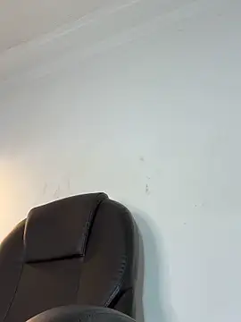 _Isabella_1's cam snapshot