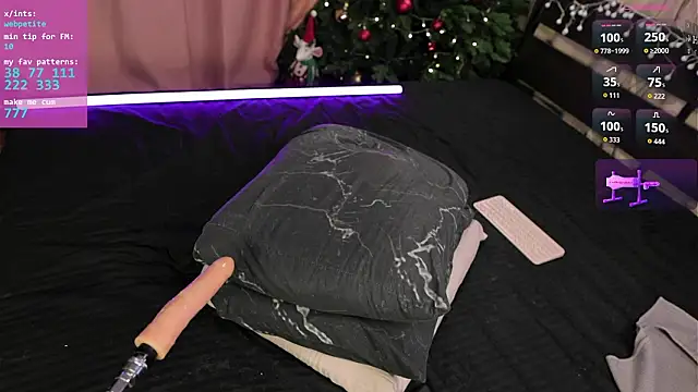 webpetite's cam snapshot