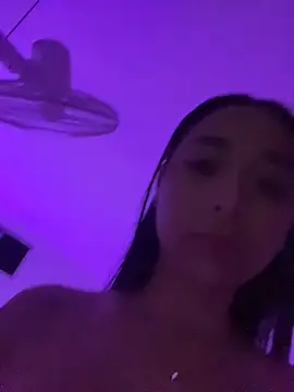 nyna_1's cam snapshot