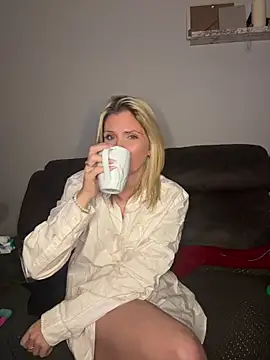 Lexi-Lux-X's cam snapshot