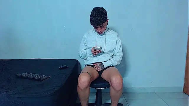 mikecoper_23's cam snapshot