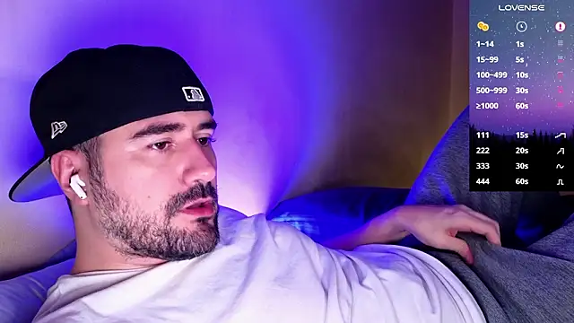 DominantTheo live sex cam