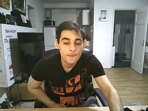 mihaimichael's cam snapshot