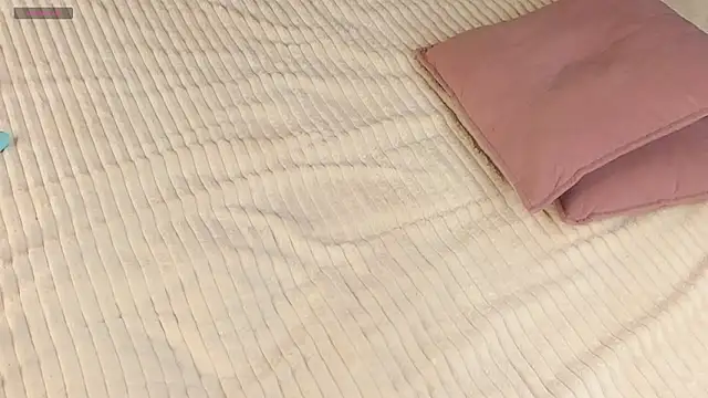 TaiteBayles live sex cam