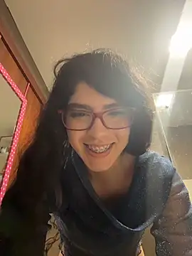 dani_bela's cam snapshot