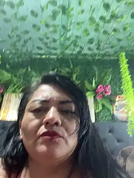 miaboobs19's cam snapshot