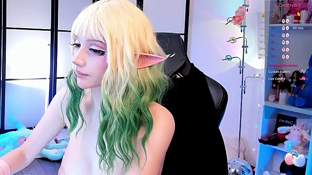 MilkyCute live sex cam