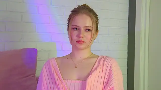 SelinSwarovski live sex cam