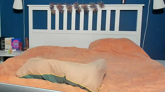 Santythousand's cam snapshot