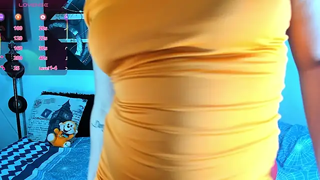 SARAMISHA live sex cam