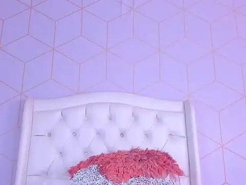 LilithAllenn's cam snapshot