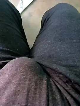 Horny-boyyy live sex cam