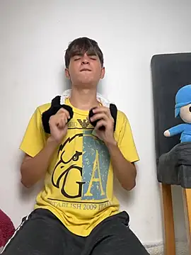 Naim_TheKing live sex cam