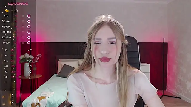 Cutie_Annie live sex cam