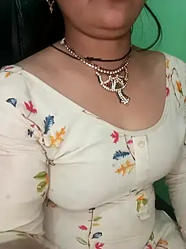 Rashmi_sharma_0's cam snapshot