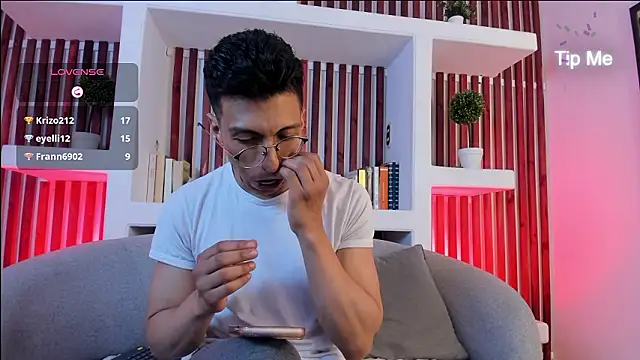 ApoloCruz live sex cam