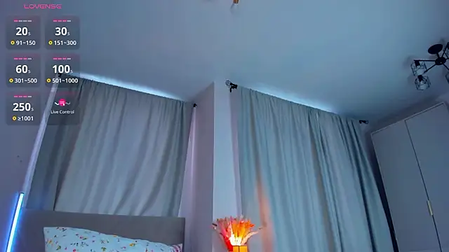 mae_barbiee live sex cam