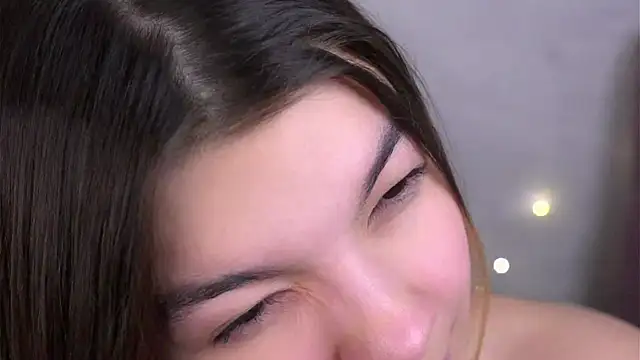 VeronaAppleberry's cam snapshot